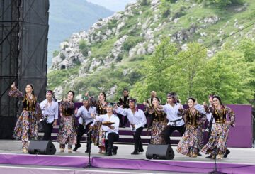 7-ci “Xarı Bülbül” Beynəlxalq Musiqi Festivalının açılış mərasimi.